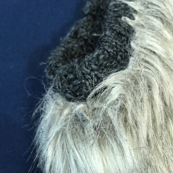 LOFT fleece lined faux fur/knit vest - Picture 4 of 11